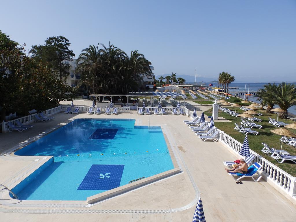 Club Blue White All Inclusive Turgutreis Exteriér fotografie