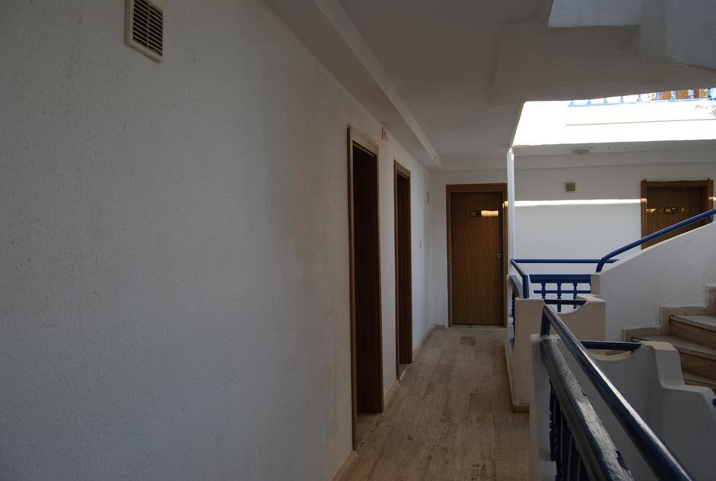 Club Blue White All Inclusive Turgutreis Pokoj fotografie
