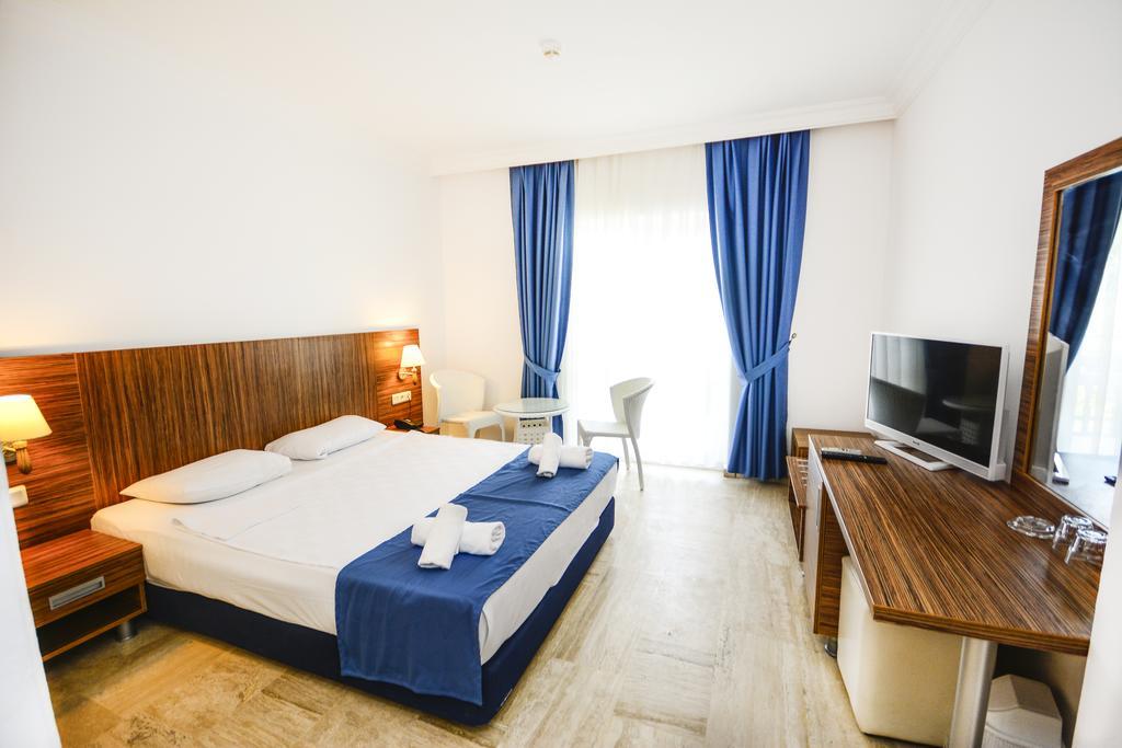 Club Blue White All Inclusive Turgutreis Exteriér fotografie